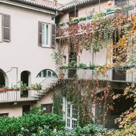 Navigli & Darsena Comfortable Milan